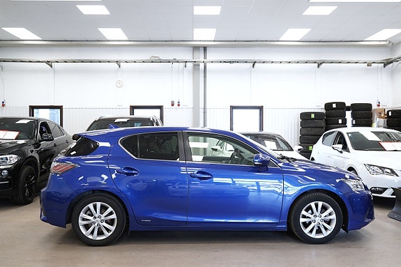 Lexus CT200h 6 of 23