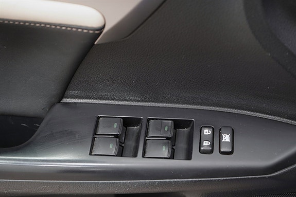 Lexus CT200h 15 of 23