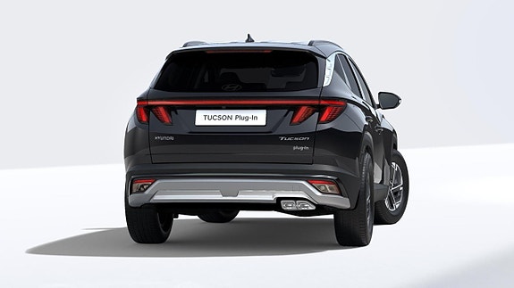 Hyundai Tucson 2 of 5