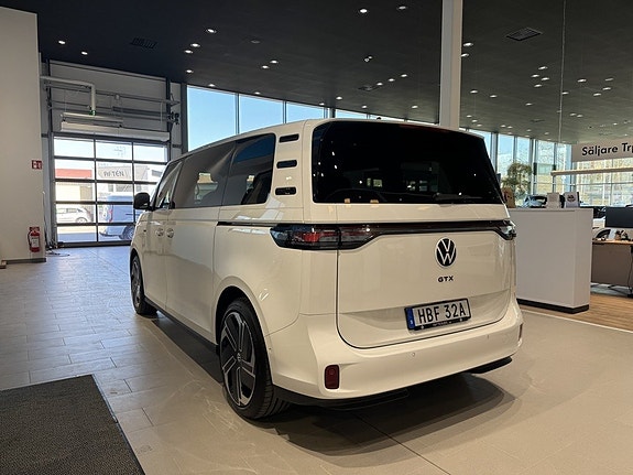 Volkswagen ID. Buzz 6 of 17