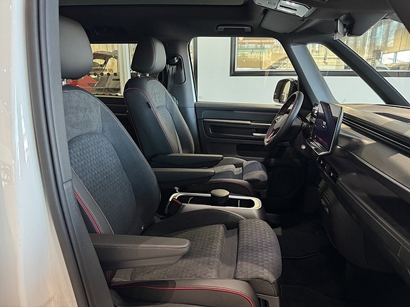 Volkswagen ID. Buzz 10 of 17