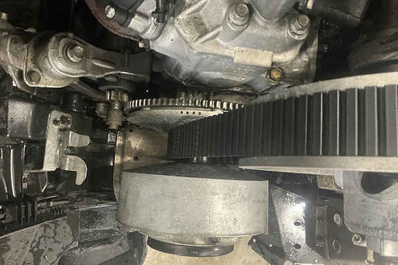 LYNX XTRIM COMMANDER 600 HO E-TEC Snöskoter med släde 9 of 21