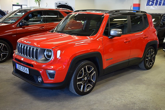 Jeep Renegade 3 of 28