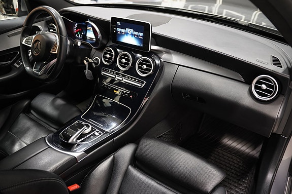 Mercedes-Benz C250 d 8 of 17