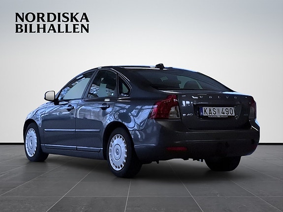 Volvo S40 5 of 5
