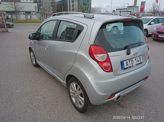 Chevrolet Spark 4 of 5