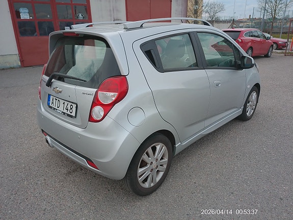 Chevrolet Spark 3 of 5