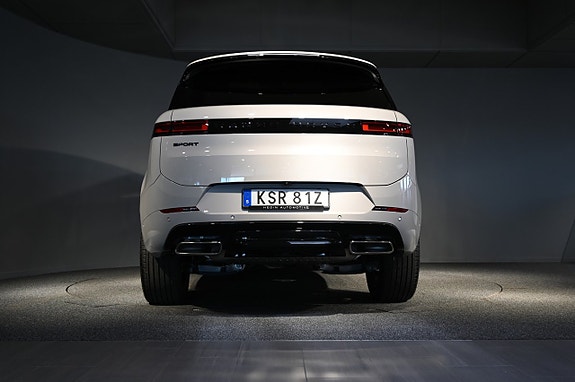 Land Rover Range Rover Sport 5 of 5