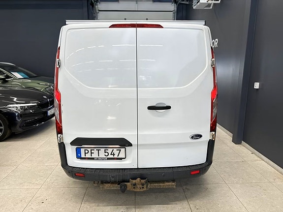 Ford Transit Custom 5 of 5
