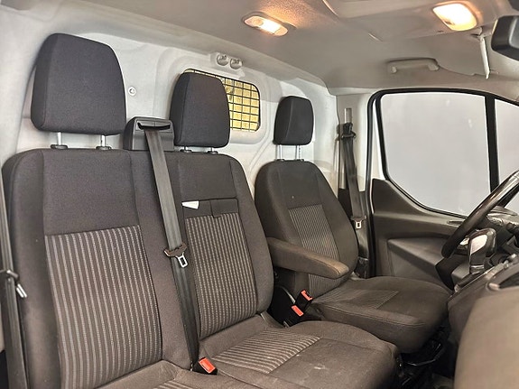 Ford Transit Custom 12 of 16