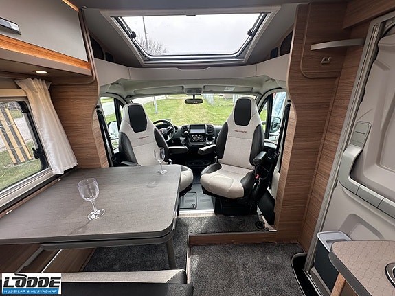 Weinsberg CaraCompact 600 MF EDITION [PEPPER] 6 of 15