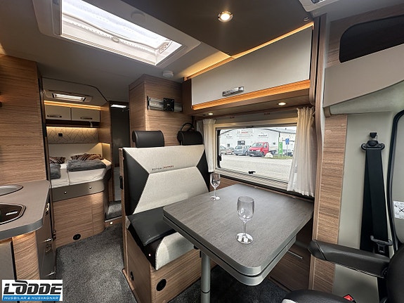 Weinsberg CaraCompact 600 MF EDITION [PEPPER] 7 of 15