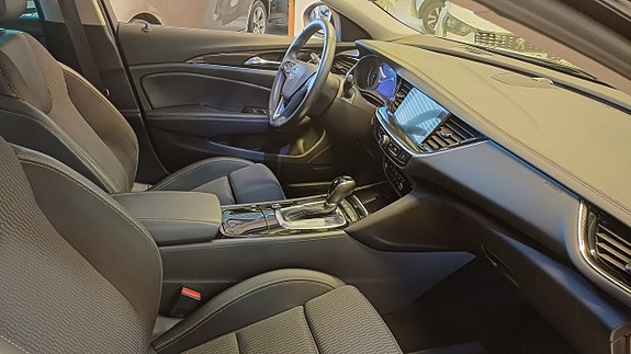 Opel Insignia Country Tourer 11 of 13