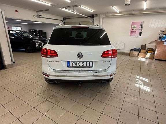 Volkswagen Touareg 8 of 30