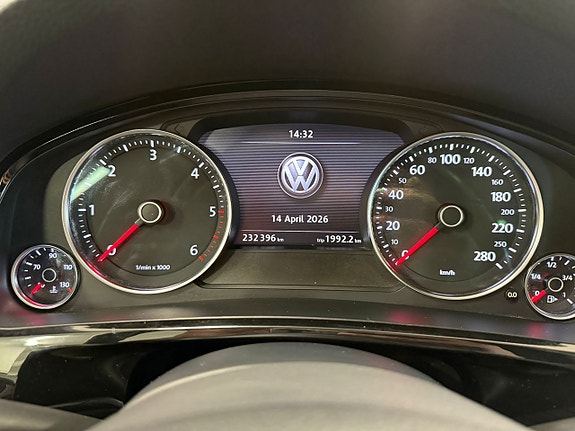 Volkswagen Touareg 28 of 30