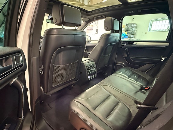 Volkswagen Touareg 29 of 30