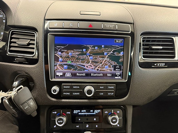 Volkswagen Touareg 15 of 30