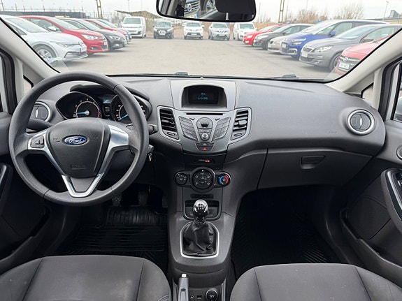 Ford Fiesta 16 of 22