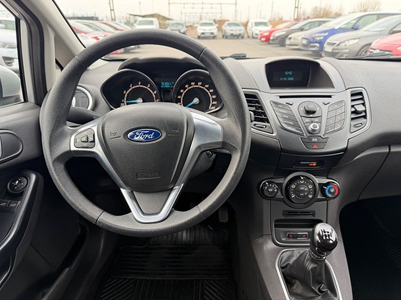 Ford Fiesta 17 of 22