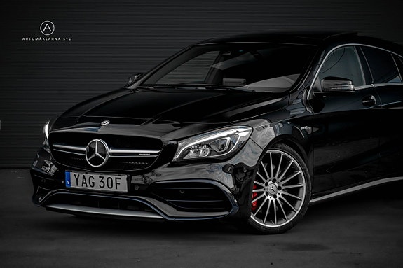 Mercedes-Benz AMG GT Black Series 2 of 5