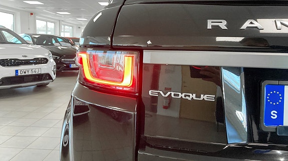 Land Rover Range Rover Evoque 18 of 23