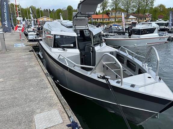 Hammer 850 med Honda BF350 V8 - DEMO