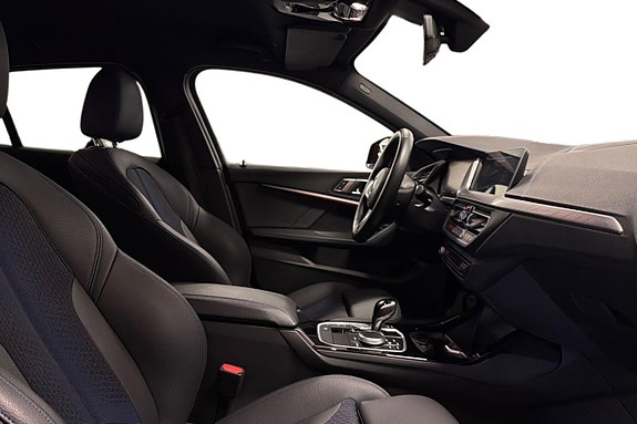 BMW 118i 6 of 17