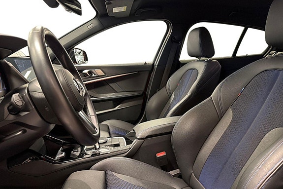 BMW 118i 12 of 17