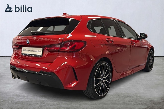 BMW 118i 16 of 17