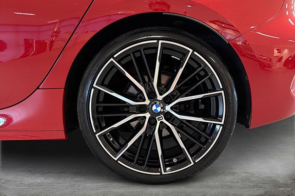 BMW 118i 14 of 17