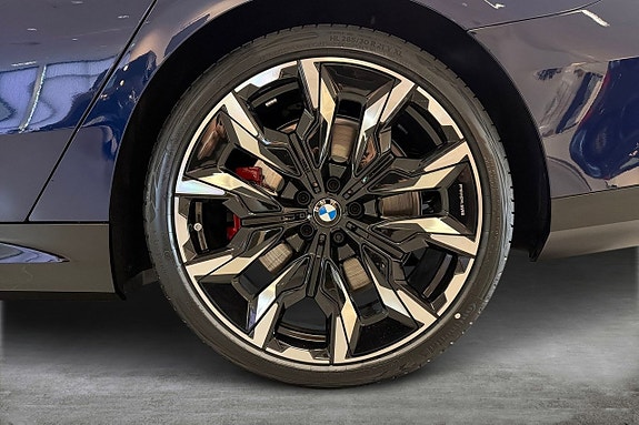 BMW 550e 15 of 18