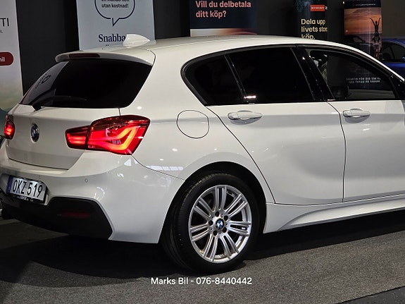 BMW 118d 4 of 5