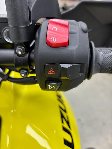 Suzuki V-Strom 1050 DE *Spara 15 000kr* Nu hemma i butik 6 of 10