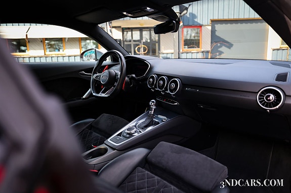 Audi TTS 20 of 23