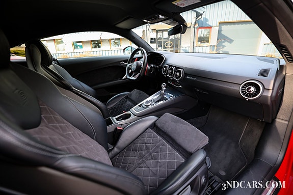 Audi TTS 18 of 23