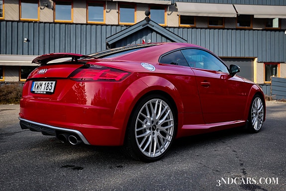 Audi TTS 17 of 23