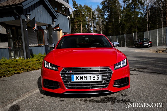 Audi TTS 3 of 5