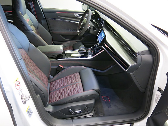 Audi RS6 25 of 30