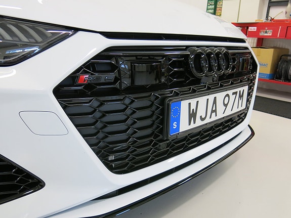 Audi RS6 3 of 30