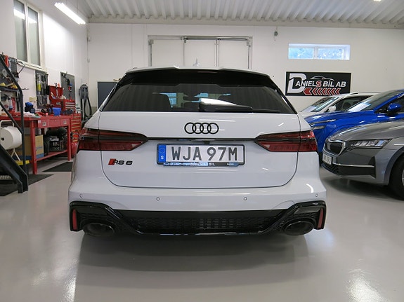 Audi RS6 4 of 30
