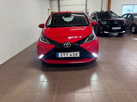 Toyota Aygo 3 of 9