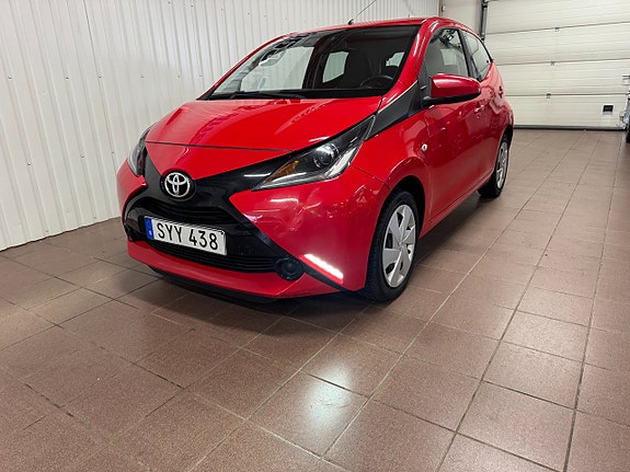 Toyota Aygo 2 of 9