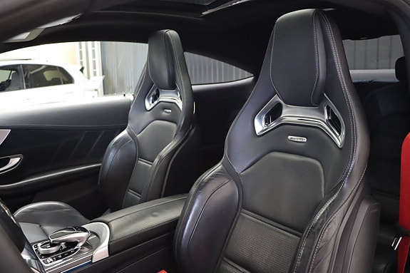 Mercedes-Benz C63 14 of 27