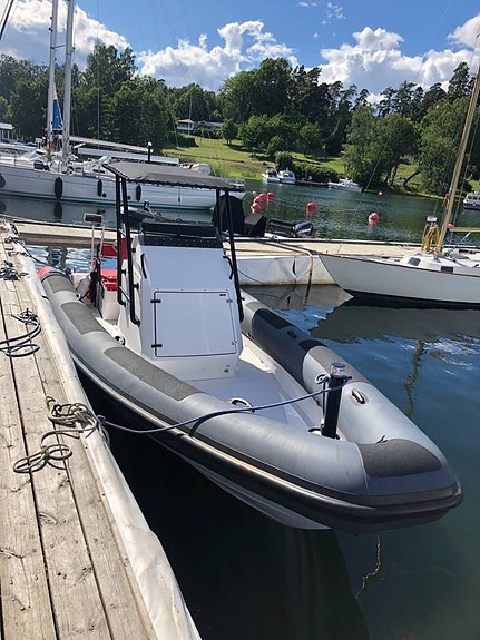 DAHL 25 med Volvo Penta 430 CE 2 of 5