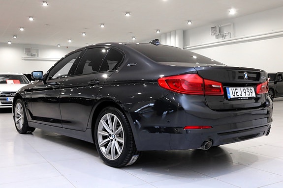 BMW 530e 5 of 5