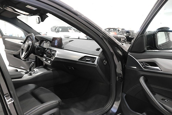 BMW 530e 12 of 27