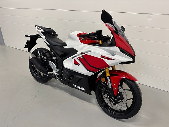 Yamaha R3 Anniversary White A2 7 of 7