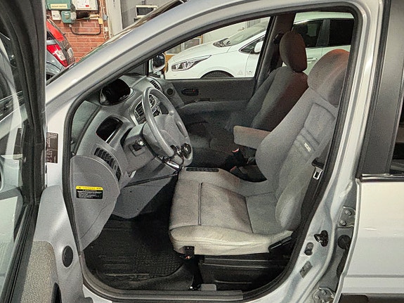 Hyundai Matrix 14 of 19