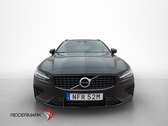 Volvo V60 2 of 5