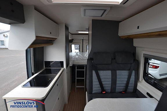 Hobby Prestige Van 640 ET 9 of 15